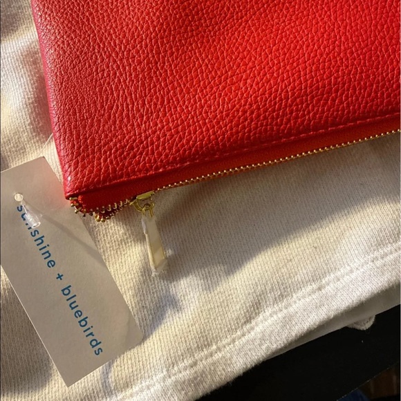 Red Perfect Core Clutch - Picture 1 of 1